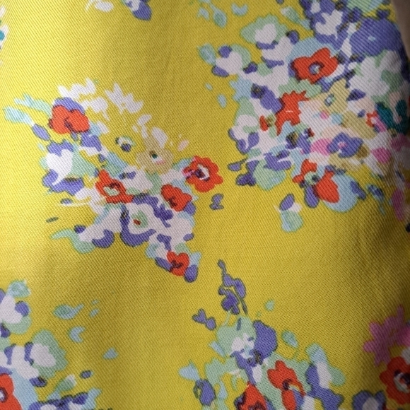 Army Green Jacket With Chest Pockets - Picture 6 of 6